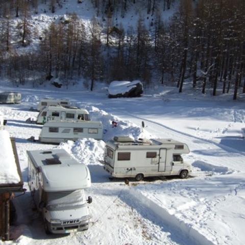 Wintercamping kurz vor Zermatt